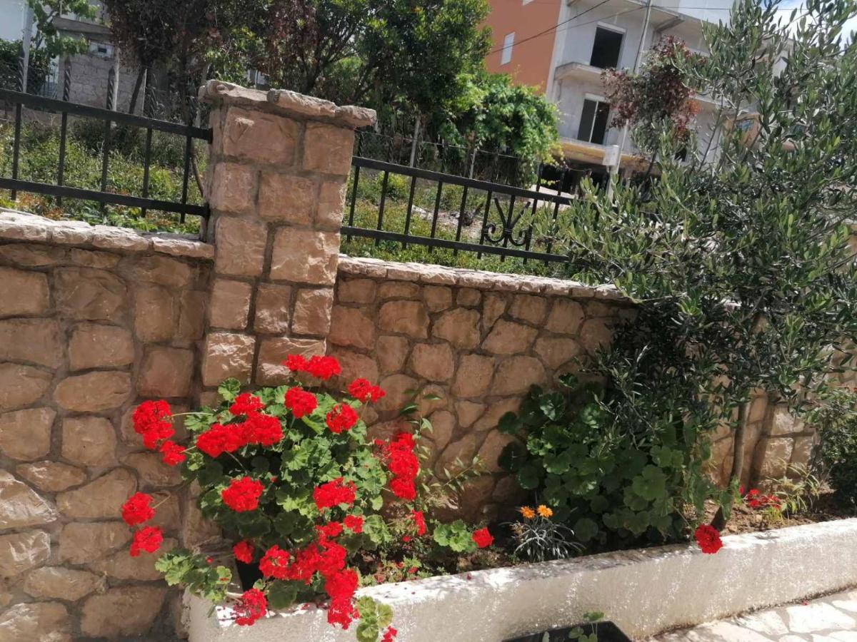 Apartmani Lux Sea Utjeha Exterior foto